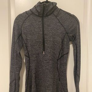 Lululemon 1/4 zip Long Sleeve